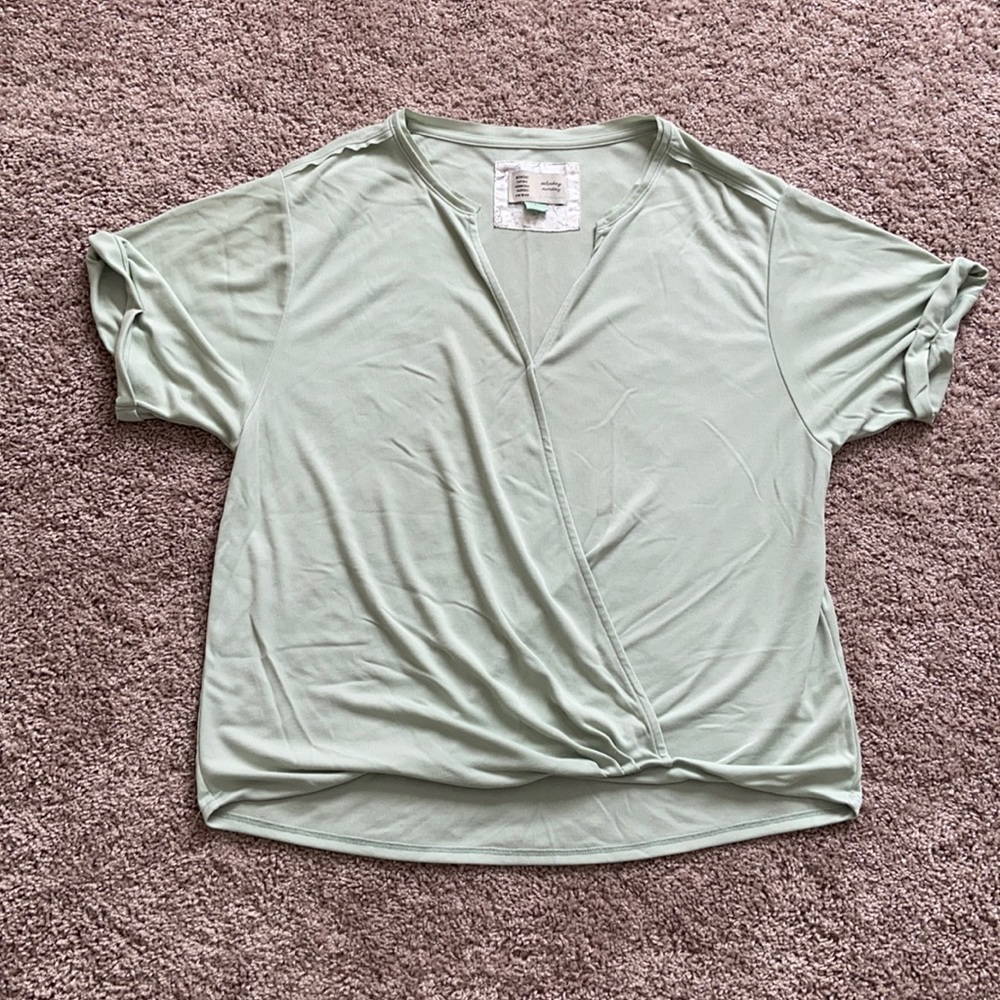 Snap closure blouse